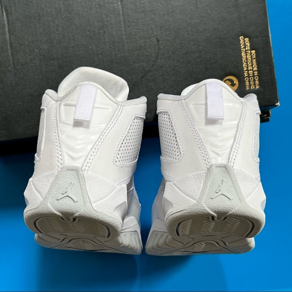 NEW! Jordan B’ Loyal (PS) White Boys or Girls Sneaker Tennis Shoes Sz 12C - Picture 5 of 9